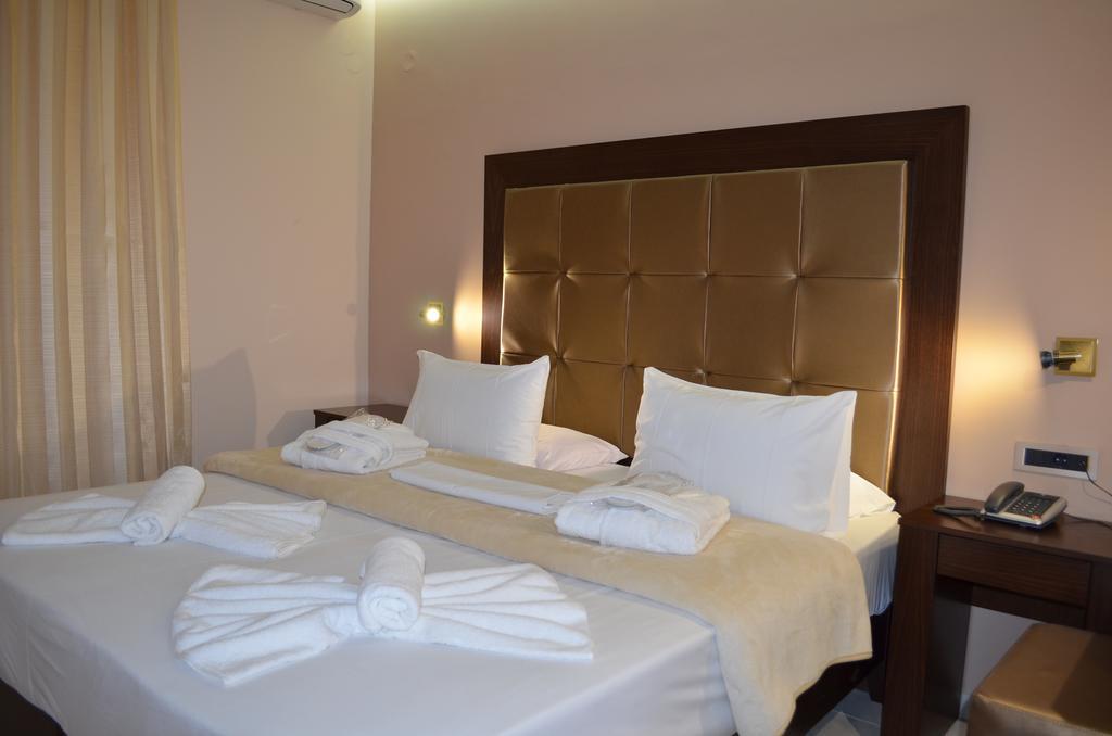 Ellinis Hotel Chania  Exteriör bild